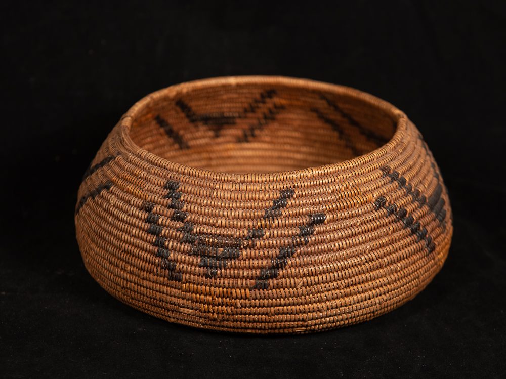Mission Indian Twin Pronghorn basket