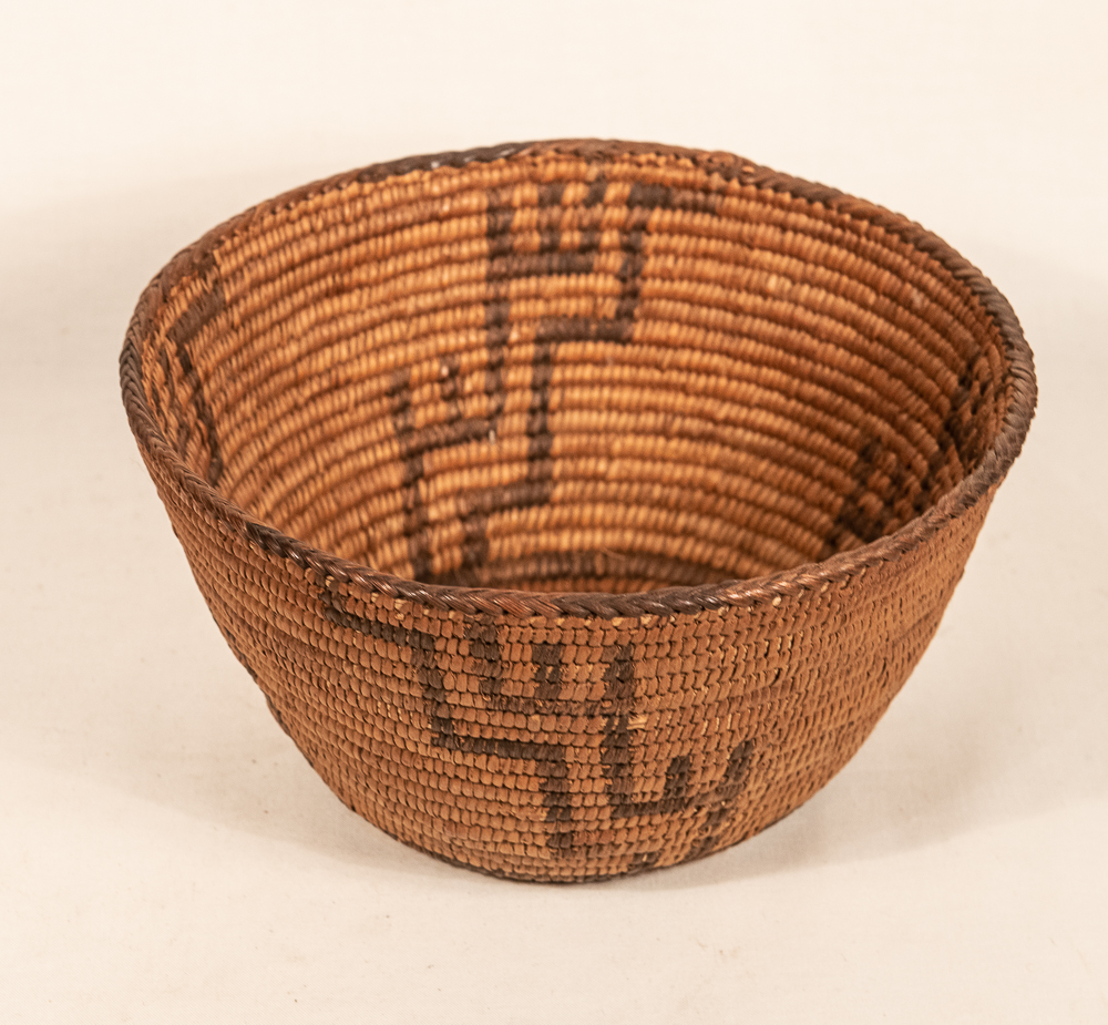 Pima basket with steps